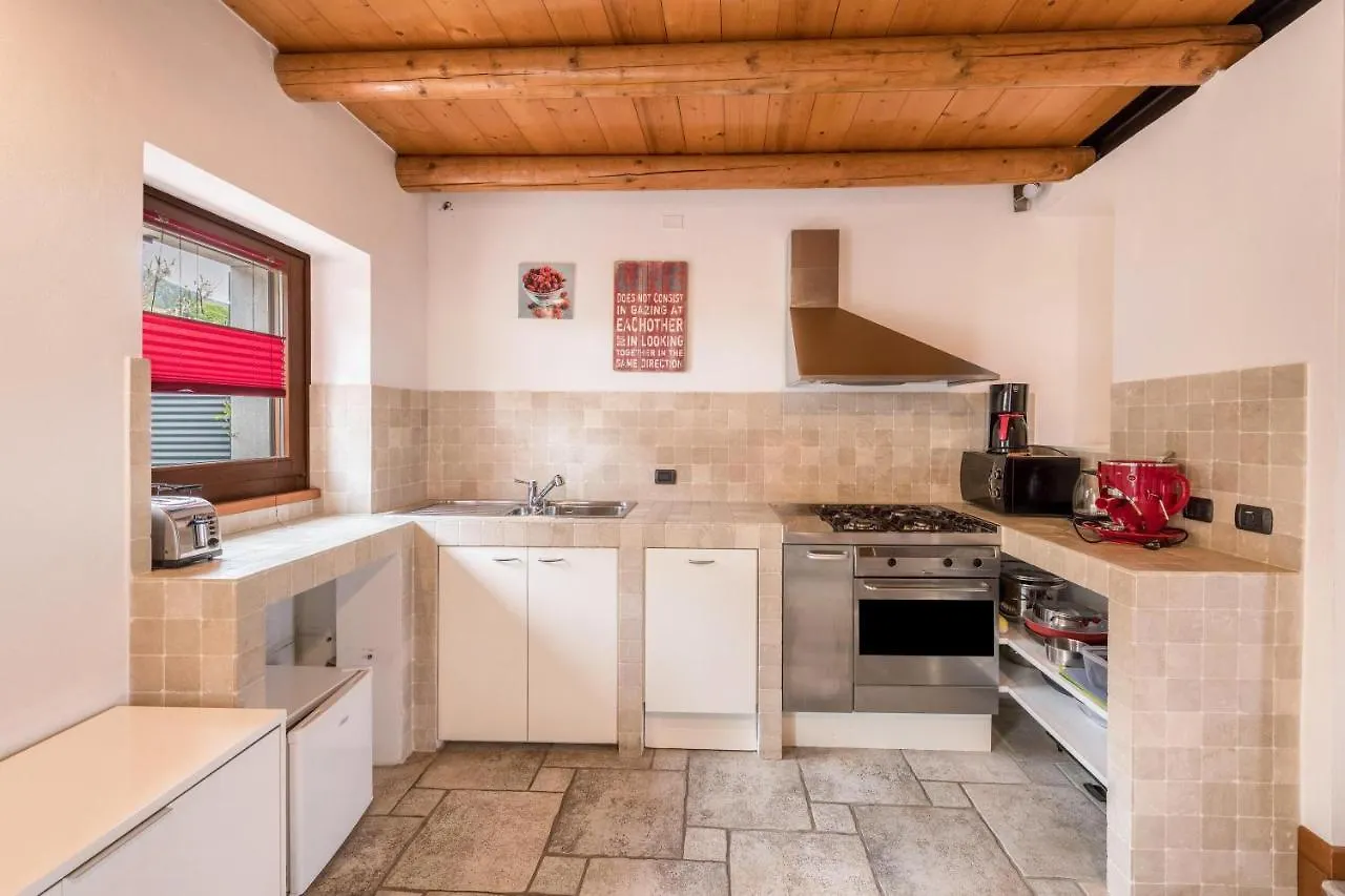 Casa vacanze Apt Rustico Costermano Italia