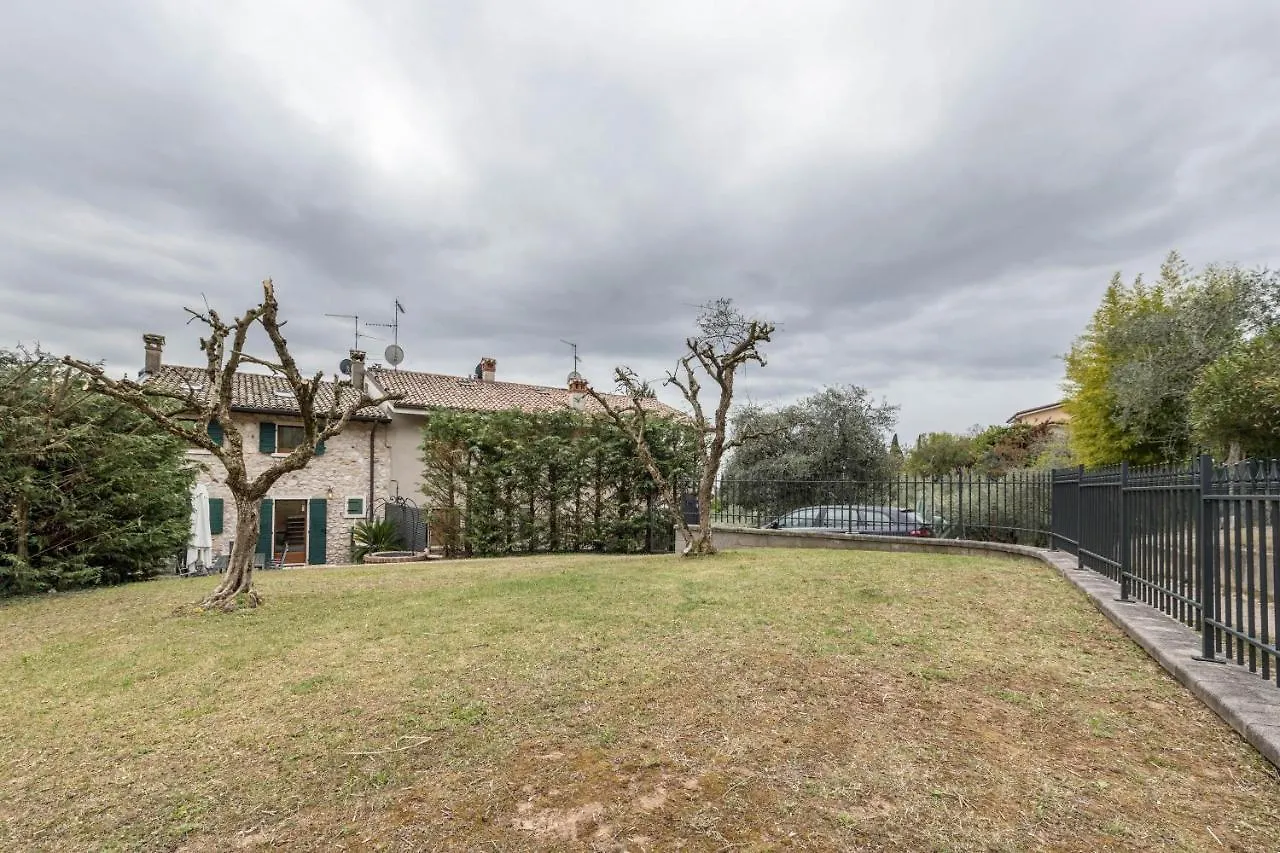 Apt Rustico Costermano 0*,